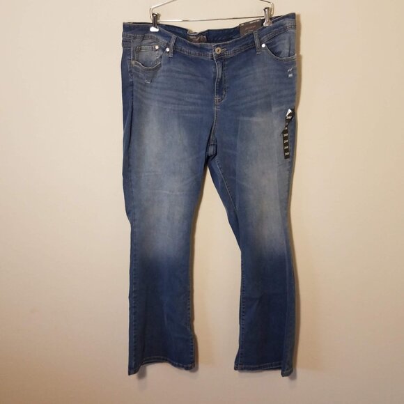 Torrid Jeans Womens 24R Blue Luxe Slim Boot Typhoon Super Stretch Denim 13743485 - Picture 1 of 9